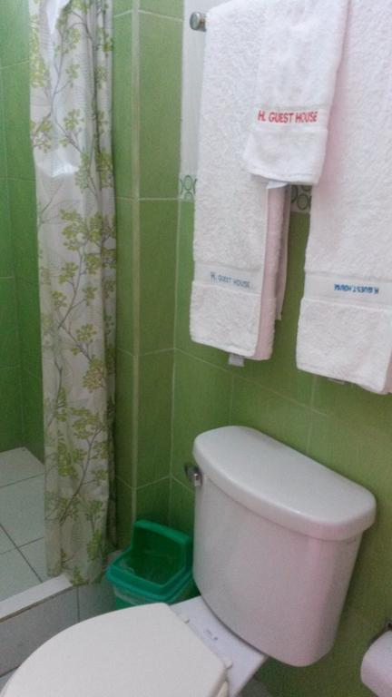 Casa Del Huesped - Guest House بوكالبا الغرفة الصورة