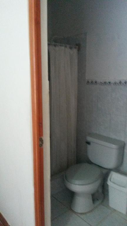 Casa Del Huesped - Guest House بوكالبا الغرفة الصورة